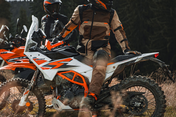 2025 KTM 390 ADVENTURE R už čoskoro v OKR Moto