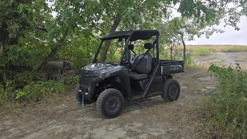 2026 CFMOTO GLADIATOR U6 EV Letné prevedenie