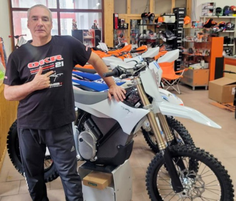 2026 Slovensko sa pridáva k elektrickej revolúcii v motošporte