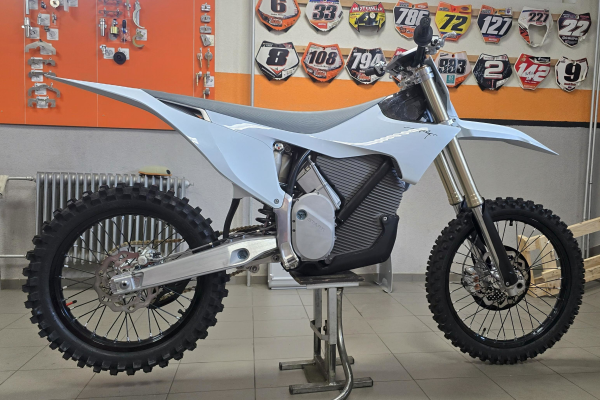 2026 Stark VARG MX druhej generácie dorazil do OKR Moto , chceš ho ?