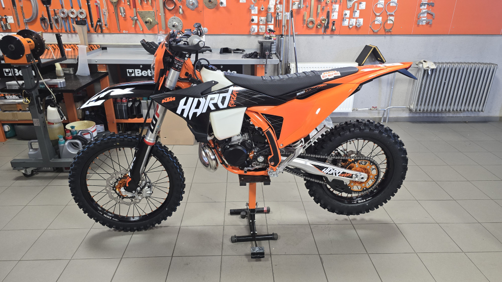 2027 KTM 300 XC-W HARDENDURO
