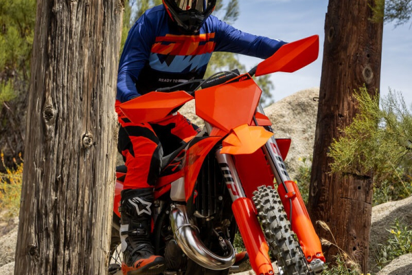2027 Motokrosová ponuka , ktorá sa NEODMIETА