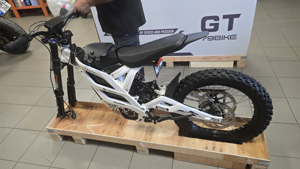 79-BIKE FALCON PRO ELEKTRO JE TU v OKR Moto