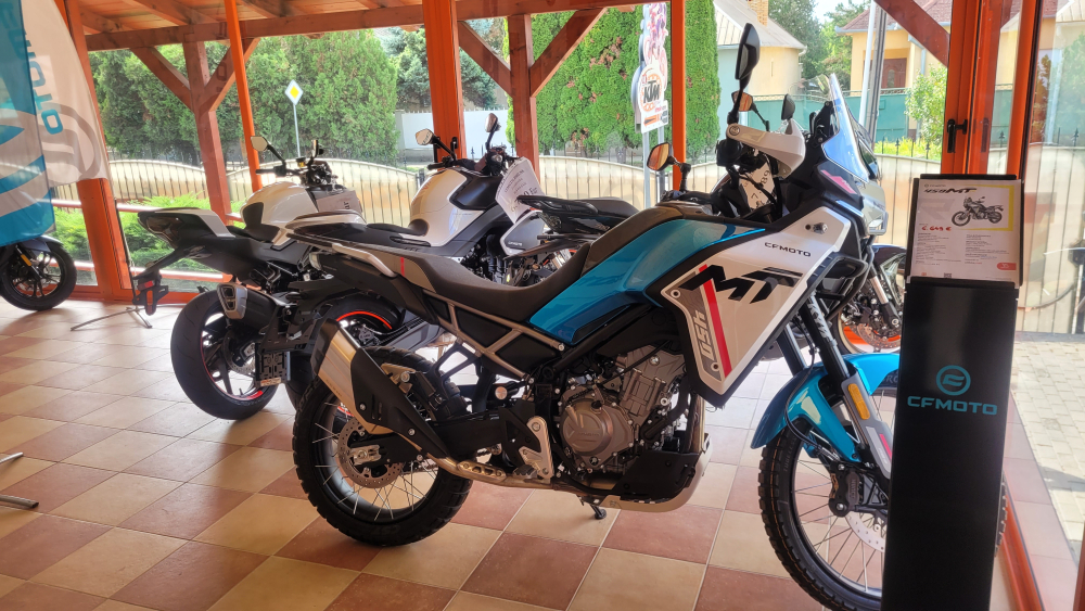 Akcia OKR Moto na CFMOTO 450MT 2024 teraz  6299,00 €  miesto 6 649,00 € chcete ho ?