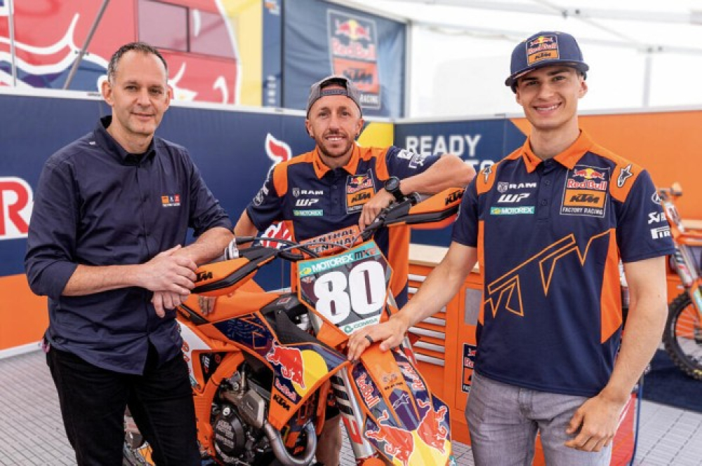 Andrea Adamo je majstrom sveta kategórie MX2 v 2023 na motocykli KTM 250 SX-F 2024!