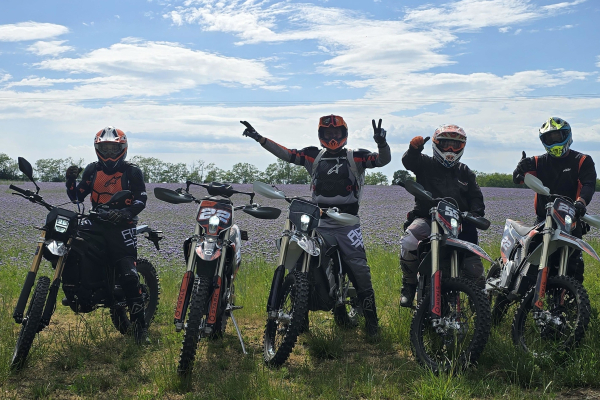 BLESKOVÝ VÝPREDAJ 2026 STARK VARG EX v OKR MOTO