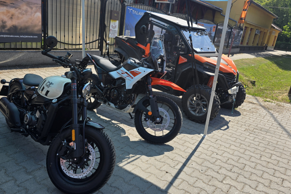 CFMOTO 450CL-C BOBBER je čistá vizuálna a akustická terapia
