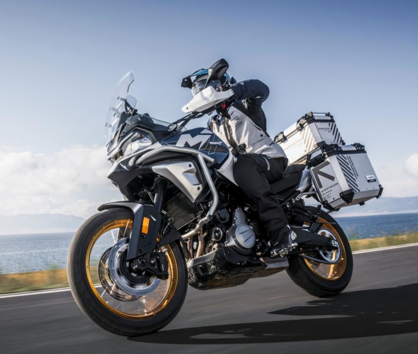 CFMOTO 700MT Adventure je Vaša vstupenka do sveta nekonečných ciest !