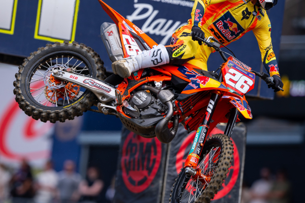 DVOJITÉ VÍŤAZSTVO RED BULL KTM NA SMX PLAYOFF 2 V LOS ANGELES!