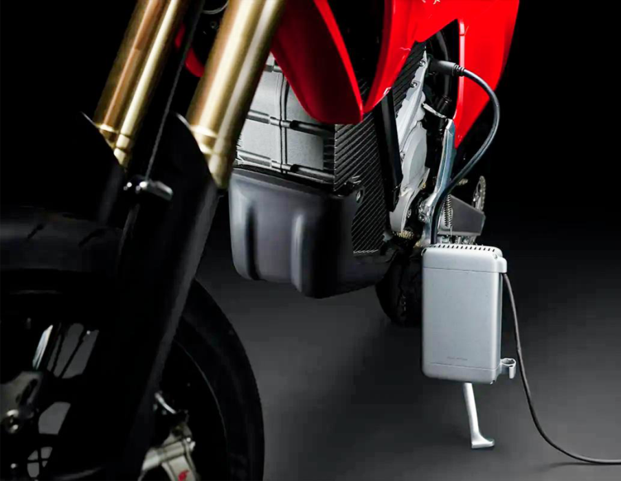 ELEKTRICKÝ VLK ZMENÍ TVÔJ ŽIVOT