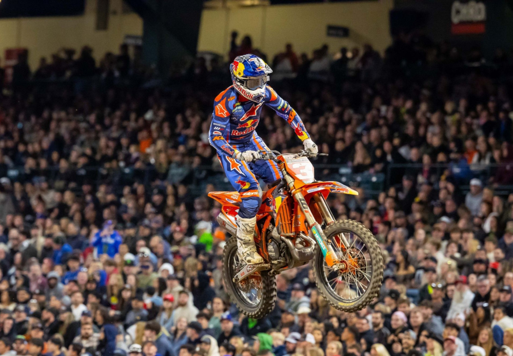 Eli Tomac a Red Bull KTM v ANAHEIME 2