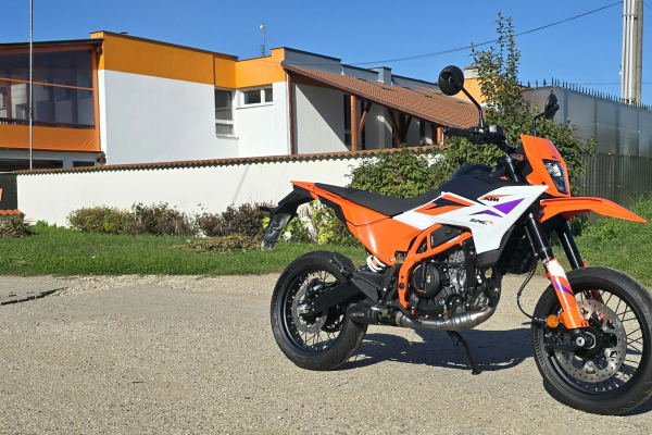 GANDHIHO SYN je KRÁĽOM SVETOVÝCH MOTOCYKLOV