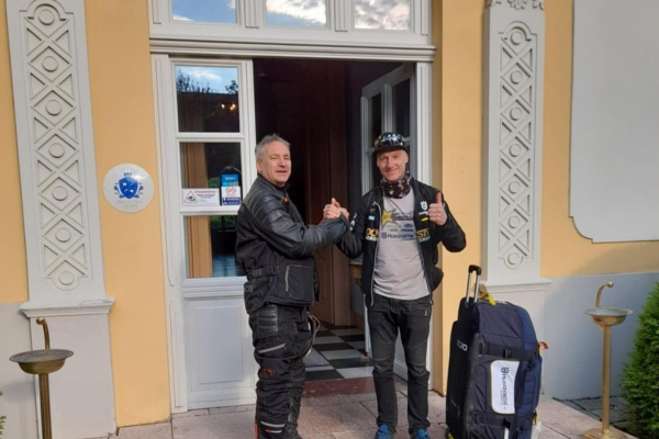 HISTORICKÁ FOTKA Graham Jarvis v Château Béla