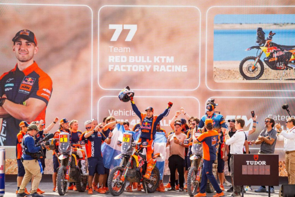 HISTORICKÉ 22 VÍŤAZSTVO KTM o DVE SEKUNDY!