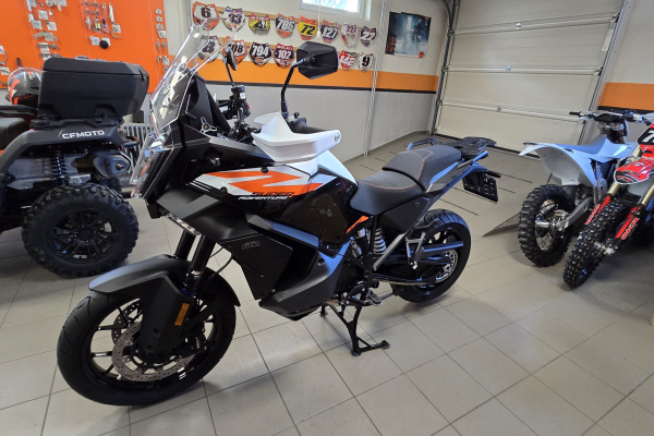 HĽADÁTE KRÁĽA CIEST KTM 1390 SUPER ADVENTURE S EVO ?