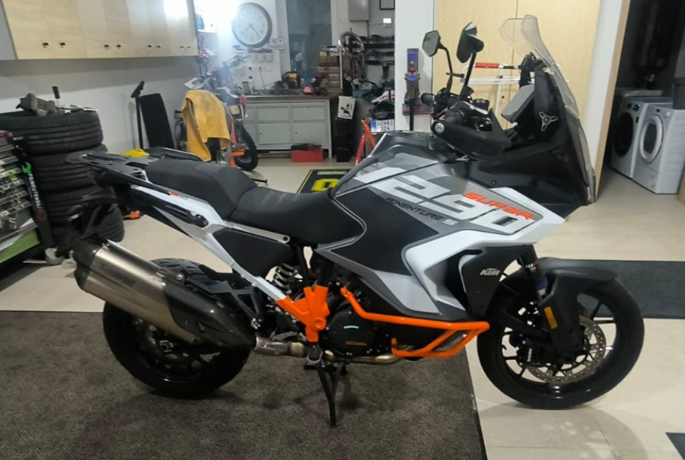KTM 1290 Super Adventure S (2023) je Ultimátny vládca asfaltu za 12 999 €