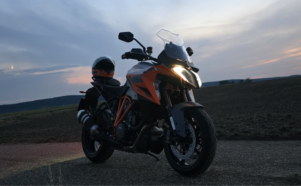 KTM 1290 SUPER DUKE GT za cenu obyčajnej 800-ky len 14 999 € len v OKR Moto