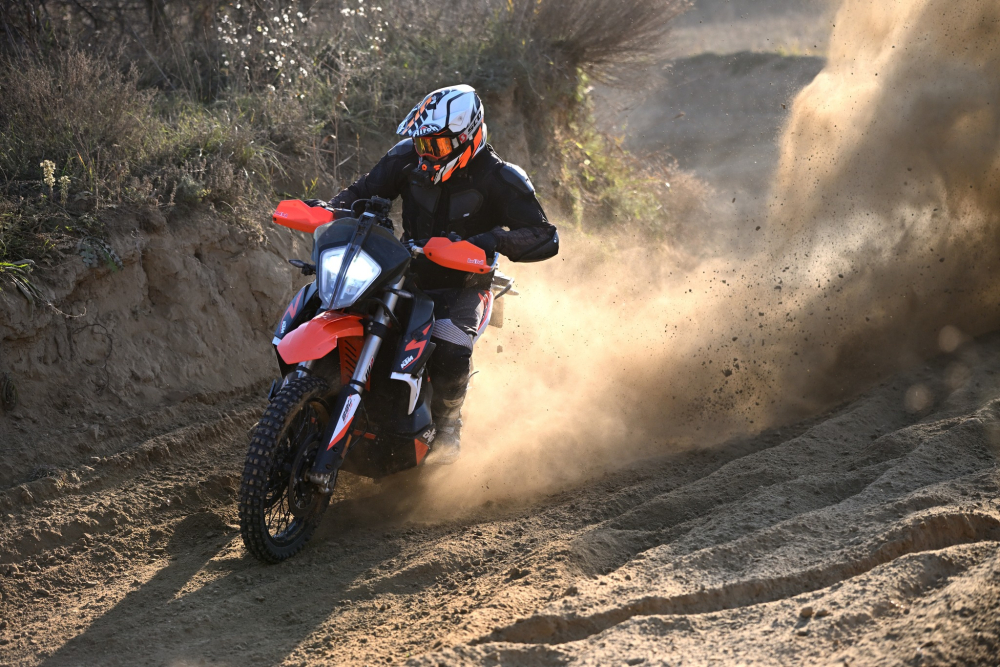 KTM 890 ADVENTURE jazdy v Tokod Off Road parku