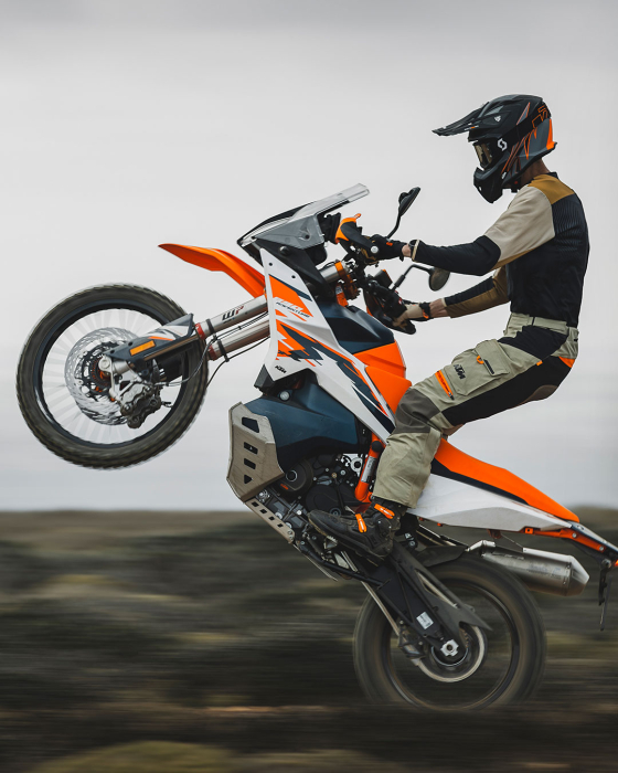 KTM 890 ADVENTURE R má DNA víťazov Dakaru od KTM