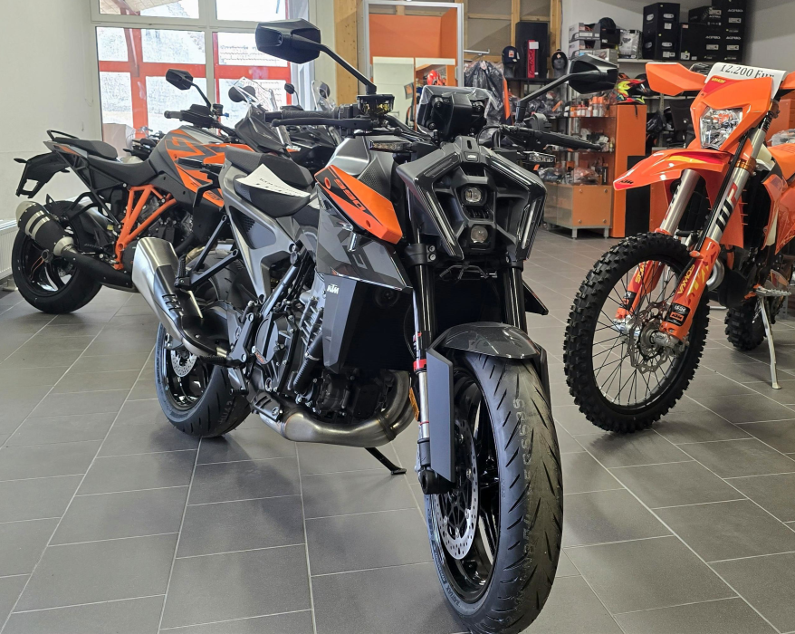 KTM 990 DUKE – výnimočný naháč od KTM