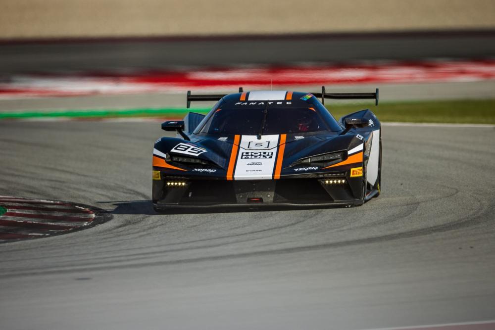 KTM so svojím autom KTM X-BOW sú Majstri Európy!