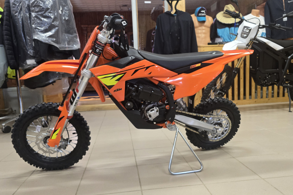 KTM SX-E 5 2026 je „Ready to Race“