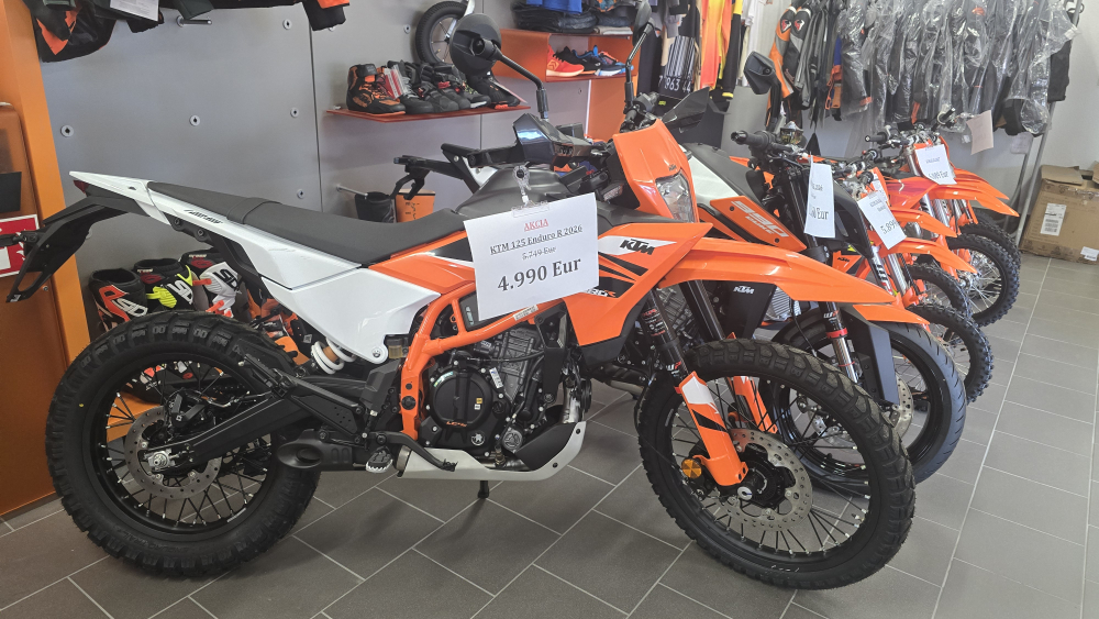 Legendárna KTM 125-ka s výkonom a štýlom veľkých mašín!