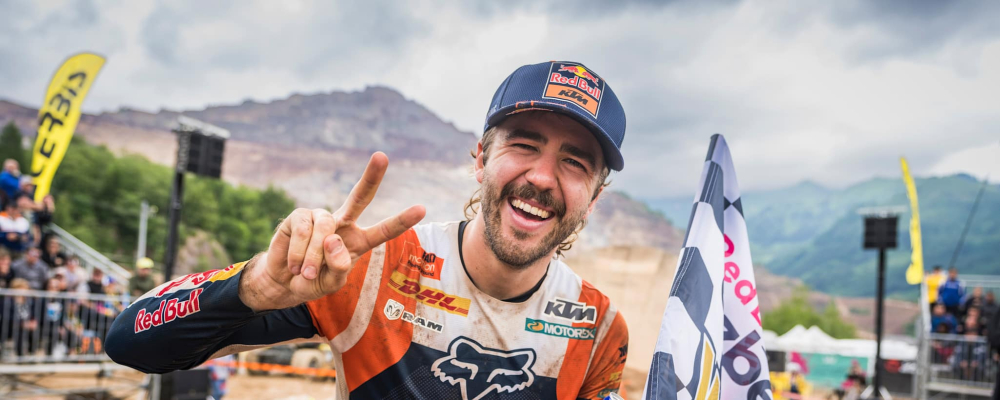 Mani pripravuje Carsona Browna Red Bull Erzberg !