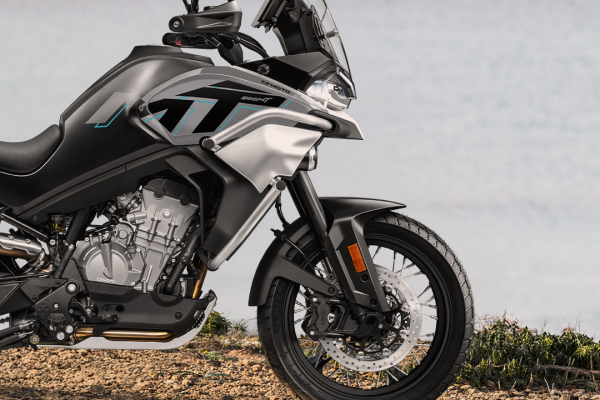Na CFMOTO 800MT Sport cesta prestáva mať hranice...