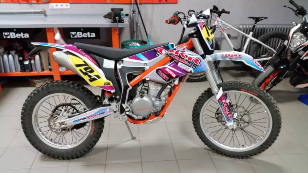 OKR Moto predstaví 17.10.2024 úplne Nový elektrický KTM freeride 2025