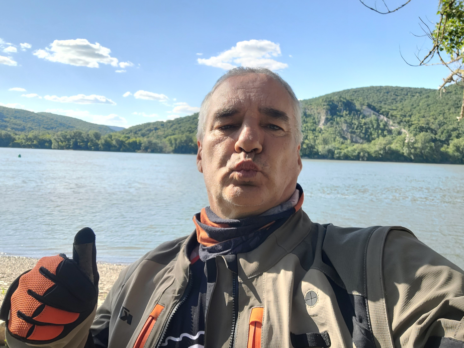OKR Moto rodina má 8000 odberateľov a 2,6 milióna videní našich videí.