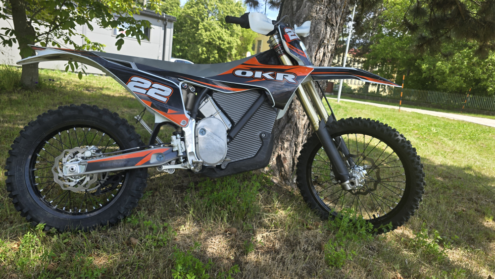 PREDÁM POLOFABRICKÝ ŠPECIÁL STARK VARG EX 80 HP CENA: Ponúknite!