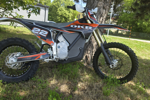 PREDÁM POLOFABRICKÝ ŠPECIÁL STARK VARG EX 80 HP CENA: Ponúknite!