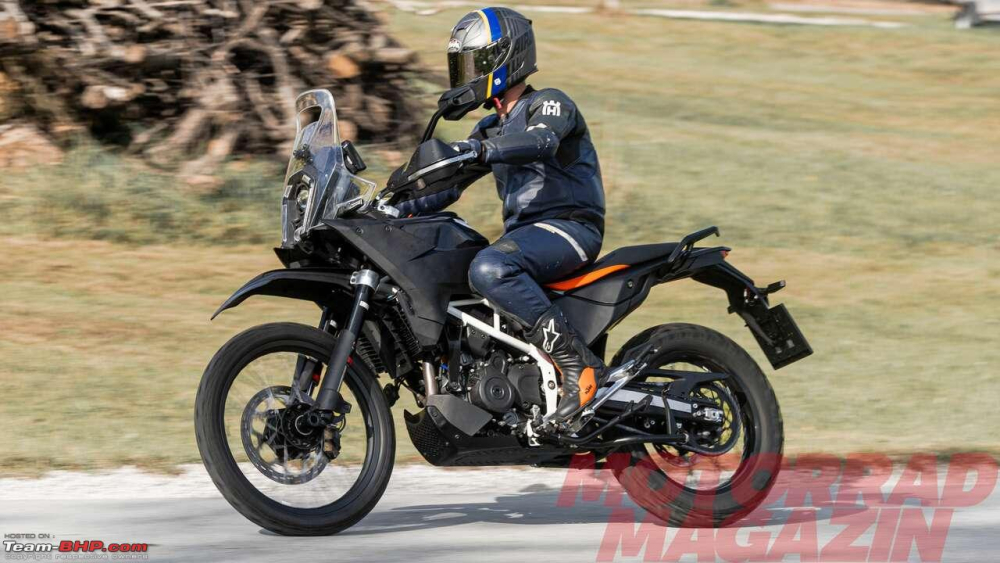 Predstavujeme Vám nové cestné motocykle KTM 2025 KTM 390 ADVENTURE , KTM 690 a KTM 990 ADVENTURE