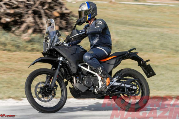 Predstavujeme Vám nové cestné motocykle KTM 2025 KTM 390 ADVENTURE , KTM 690 a KTM 990 ADVENTURE