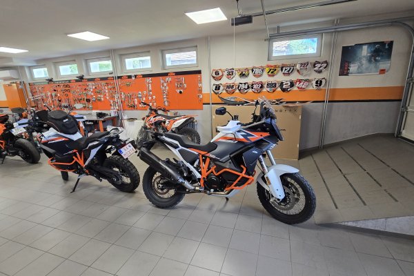 Príbeh o stavbe KTM 1390 Super Adventure R OT!