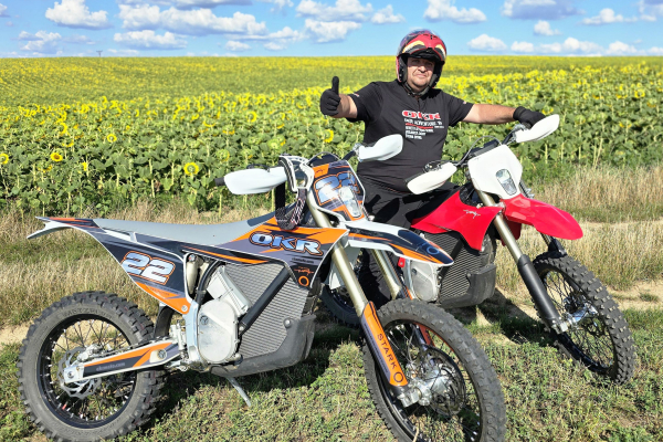 S Karolom sme včera testovali elektrický motocykel Stark Varg EX