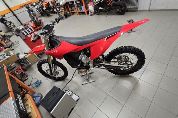 STARK VARG 80hp (2024) Budúcnosť MX je tu za 7 999 € !