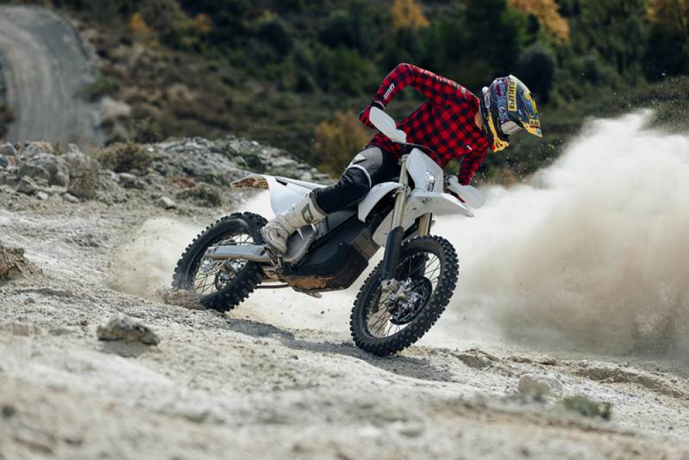 Stark VARG EX je revolúcia v enduro segmente a má šokujúci výkon , prečo ?