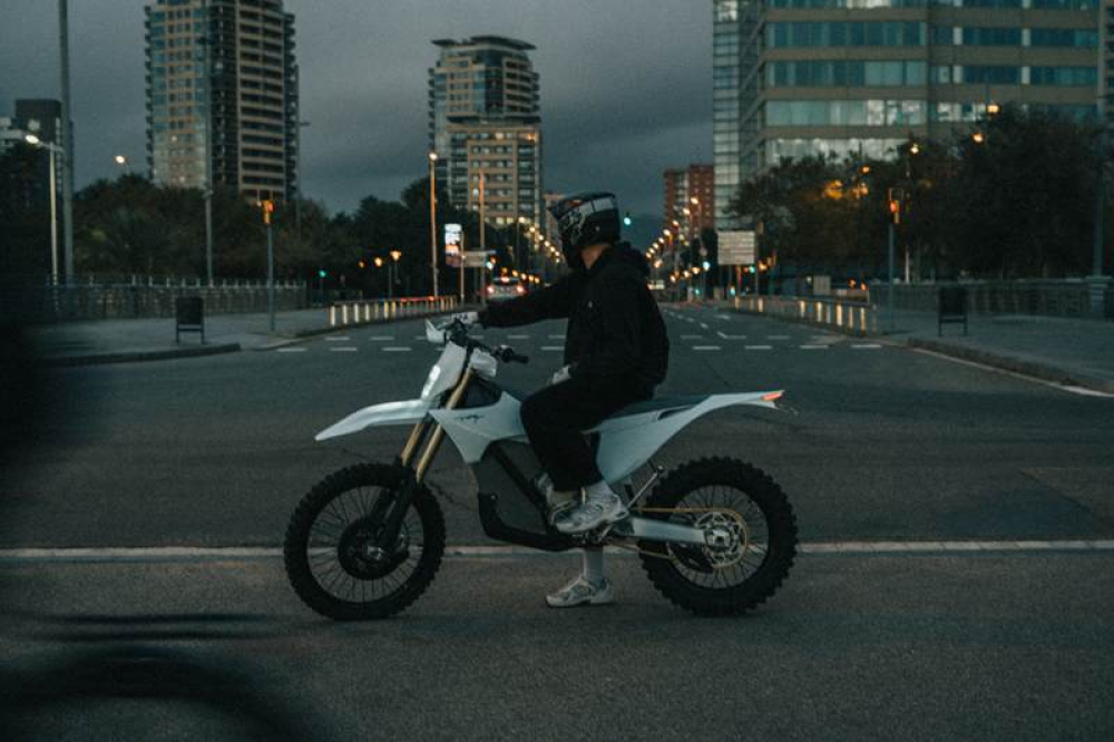 Stark Varg EX – legálny enduro model pre cestnú premávku od Stark Future (Prvá recenzia)