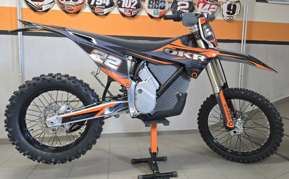 Stark VARG EX Supermoto 22