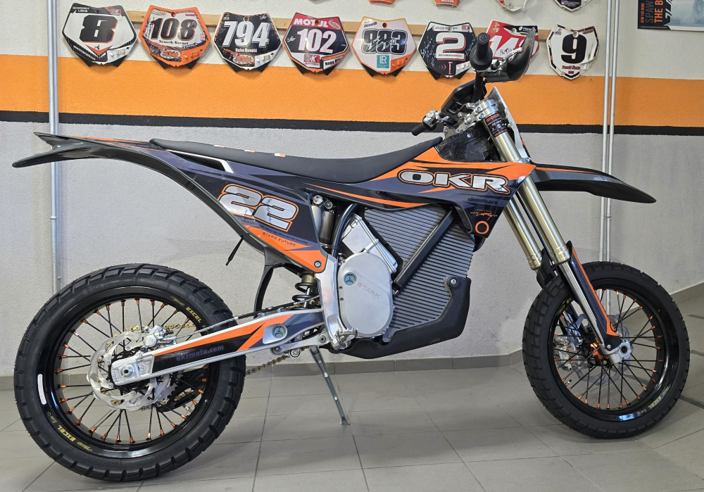Stark VARG EX Supermoto 22 z OKR Moto zrodila sa motorka z ríše zázrakov