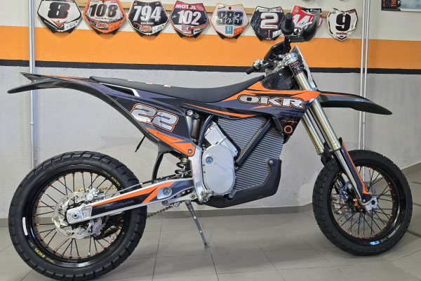 Stark VARG EX Supermoto 22 z OKR Moto zrodila sa motorka z ríše zázrakov