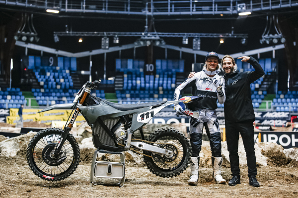 Tadek Błażusiak s motocyklom Stark VARG bude štartovať na majstrovstvách sveta FIM SuperEnduro v Poľsku?!