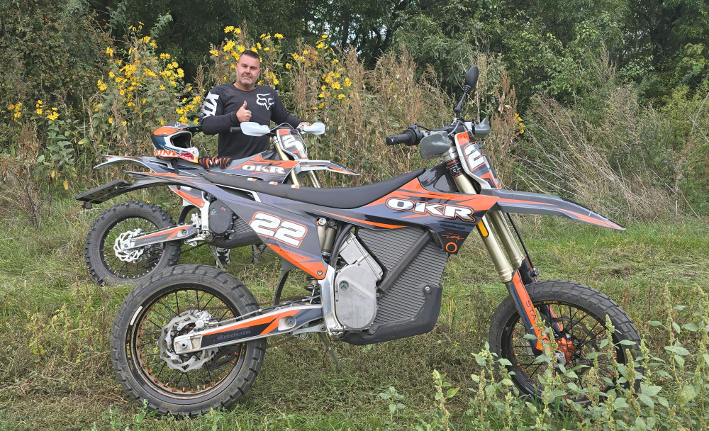 Testovali sme motocykle STARK VARG EX s Petrom