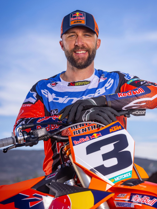 Tomacova Triumfálna Premiéra na KTM