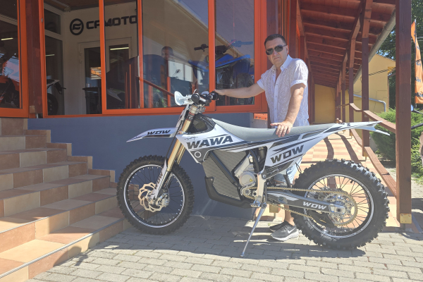 Výnimočný Stark Varg 80 HP EX s individuálnym polepom od OKR Moto
