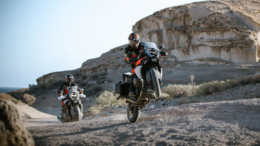 Zdá sa vám vaša nová KTM 1390 Super Adventure S EVO lenivá na plyn?